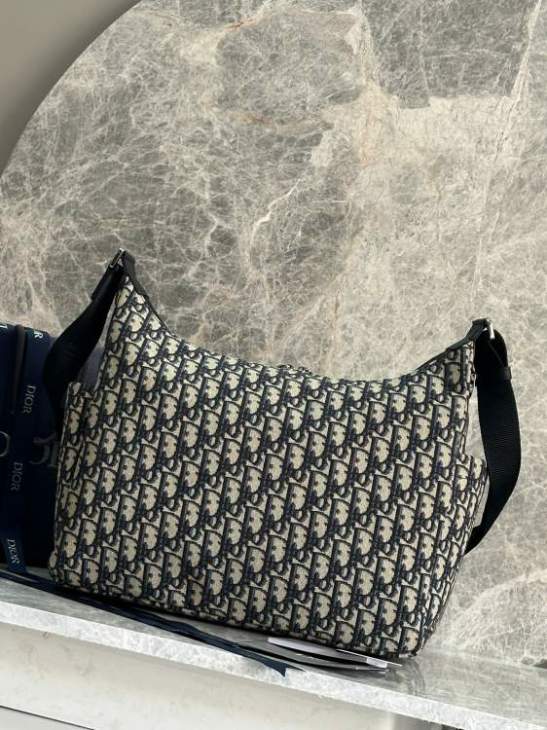 Picture of Dior Mens Bags _SKUfw239224342fw
